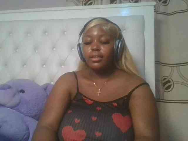 CuteTinkerbella webcam