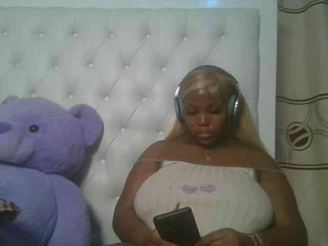 CuteTinkerbella webcam