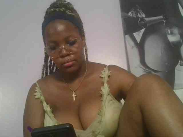 CuteTinkerbella webcam