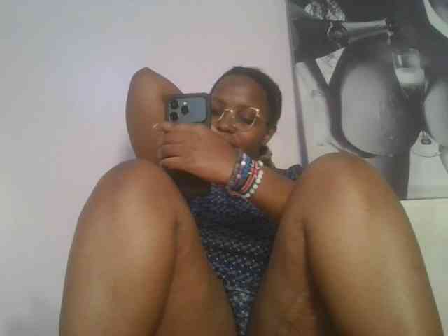 CuteTinkerbella webcam