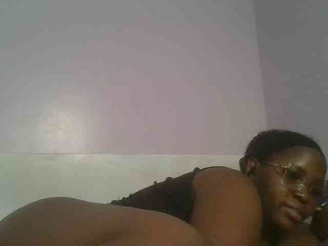 CuteTinkerbella webcam