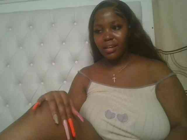 CuteTinkerbella webcam