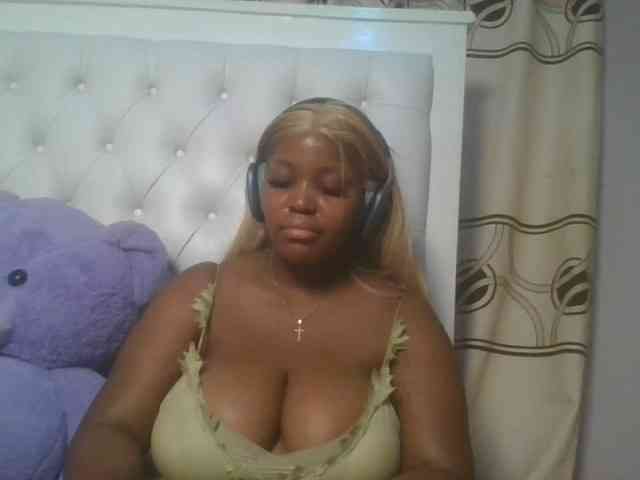 CuteTinkerbella webcam