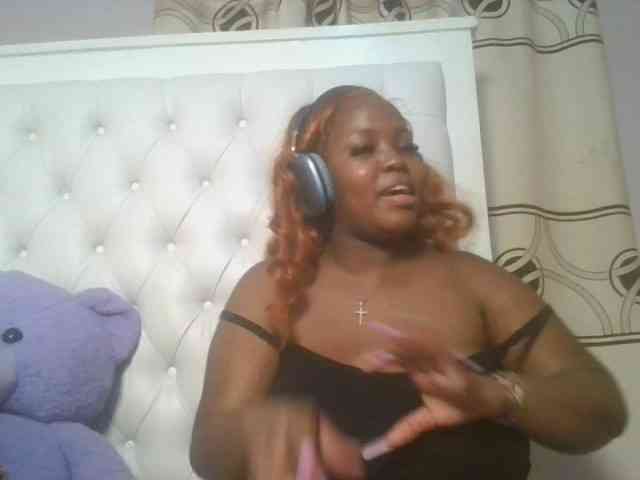 CuteTinkerbella webcam