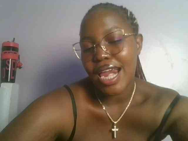 CuteTinkerbella webcam