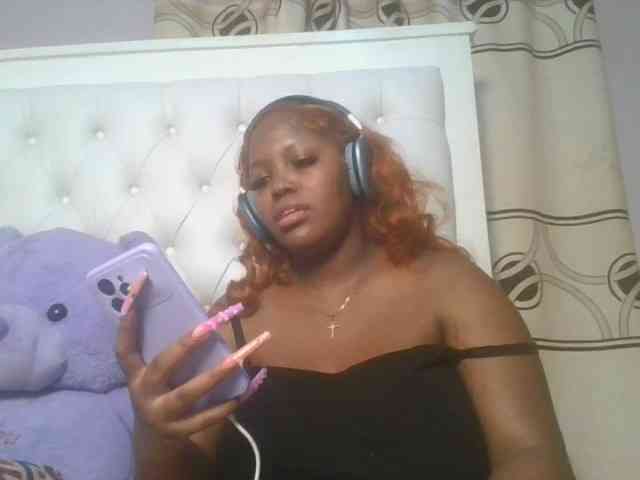 CuteTinkerbella webcam