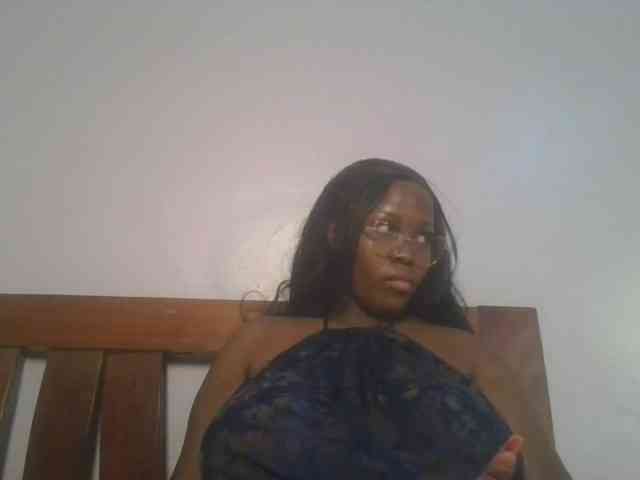 CuteTinkerbella webcam