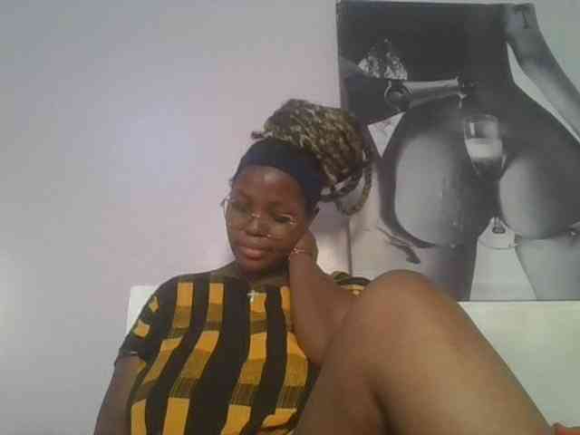 CuteTinkerbella webcam