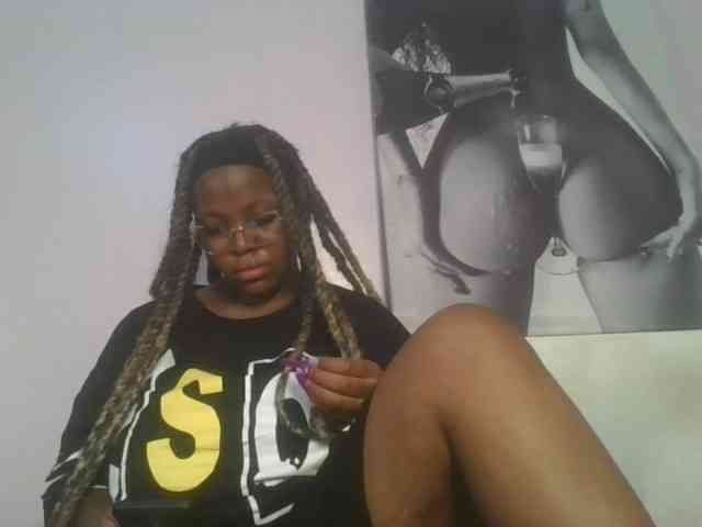 CuteTinkerbella webcam