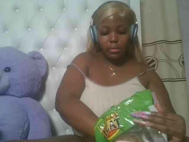 CuteTinkerbella webcam