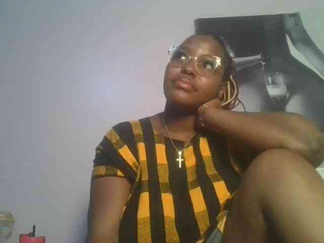 CuteTinkerbella webcam