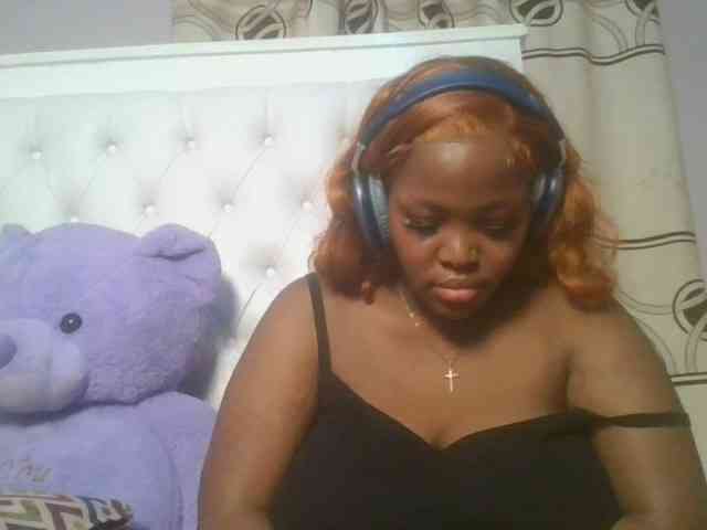 CuteTinkerbella webcam