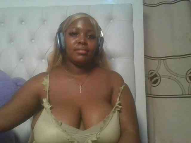 CuteTinkerbella webcam