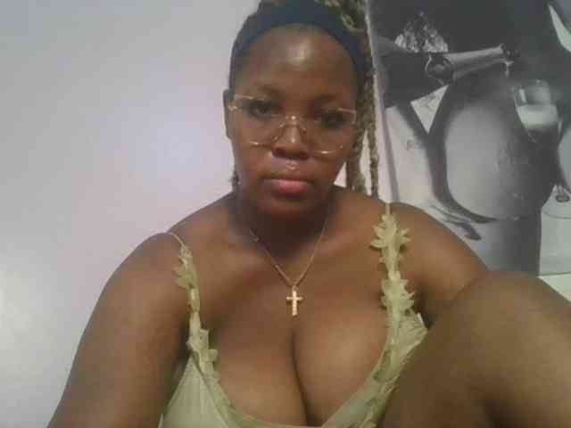 CuteTinkerbella webcam