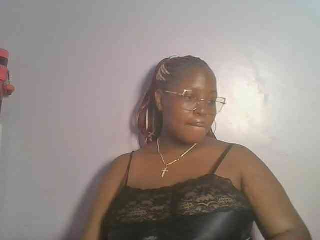 CuteTinkerbella webcam