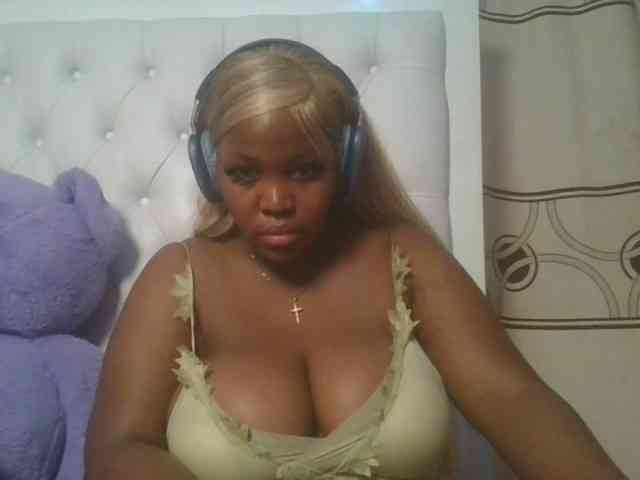 CuteTinkerbella webcam