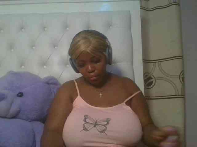 CuteTinkerbella webcam