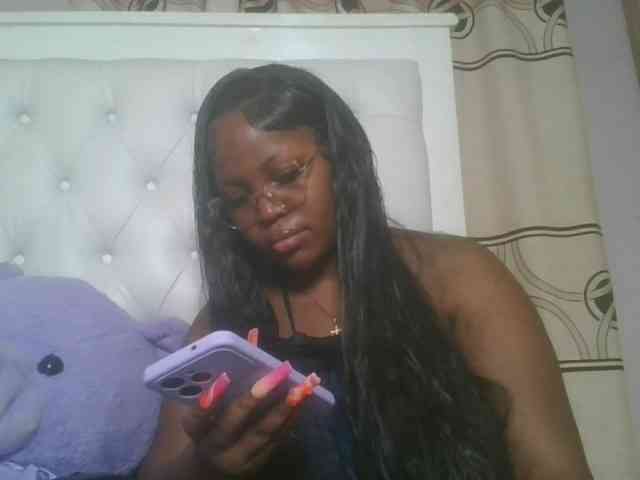 CuteTinkerbella webcam