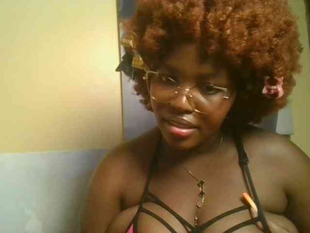 CuteTinkerbella webcam