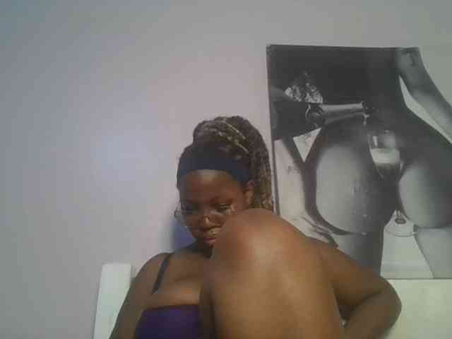 CuteTinkerbella webcam