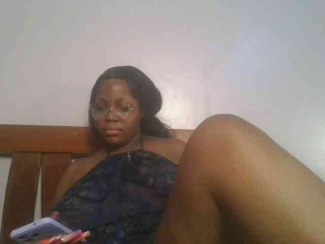 CuteTinkerbella webcam