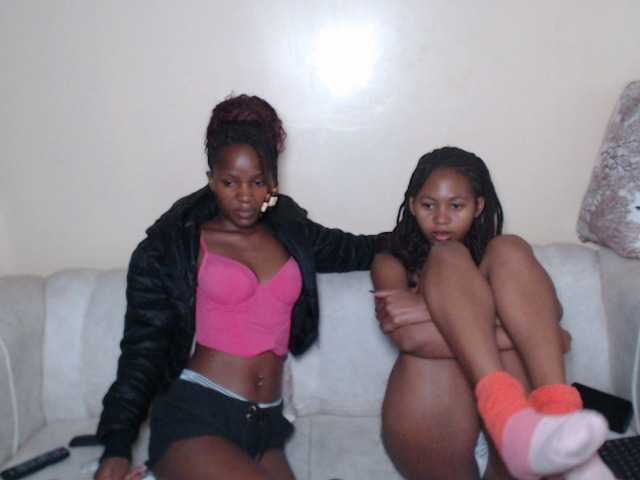 ItsYaGirlPookie's BongaCams show and profile