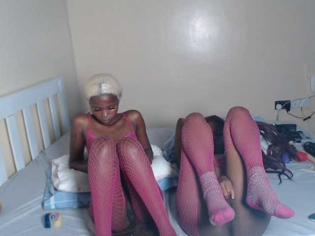 ItsYaGirlPookie's BongaCams show and profile