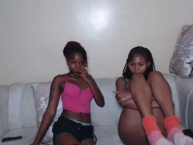 ItsYaGirlPookie's BongaCams show and profile