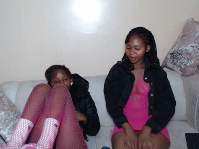 ItsYaGirlPookie's BongaCams show and profile