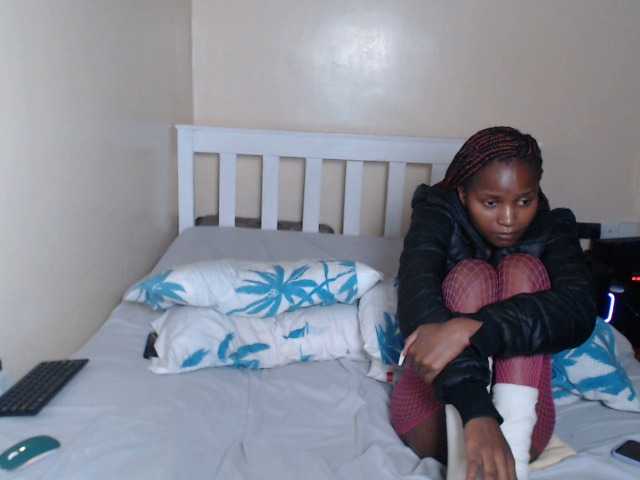 ItsYaGirlPookie's BongaCams show and profile