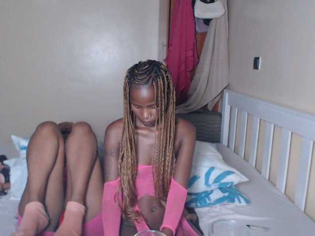 ItsYaGirlPookie's BongaCams show and profile