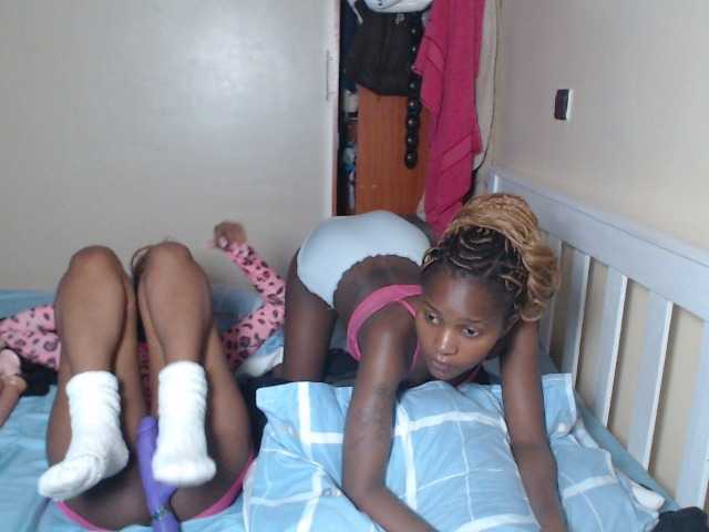 ItsYaGirlPookie's BongaCams show and profile