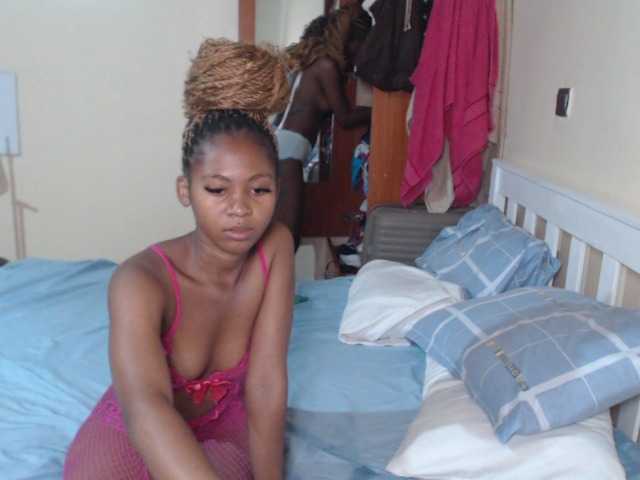 ItsYaGirlPookie's BongaCams show and profile