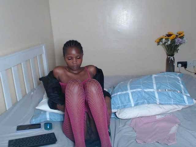 ItsYaGirlPookie – webcam model profile photo