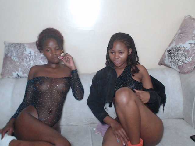 ItsYaGirlPookie's BongaCams show and profile