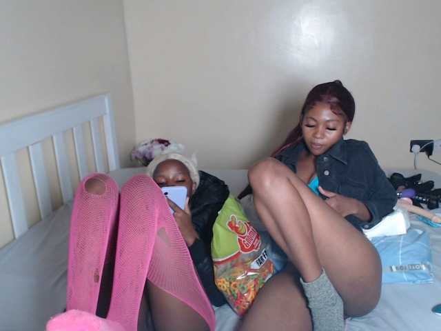 ItsYaGirlPookie live cam