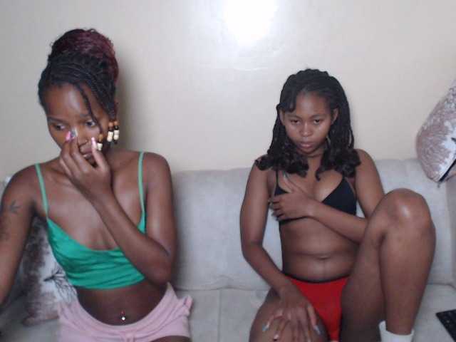 ItsYaGirlPookie's BongaCams show and profile