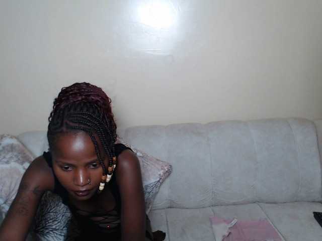 ItsYaGirlPookie's BongaCams show and profile