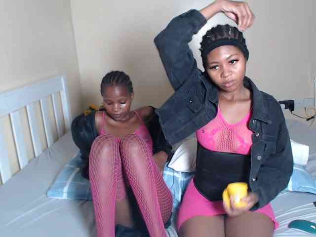 ItsYaGirlPookie webcam