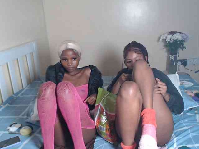 ItsYaGirlPookie webcam