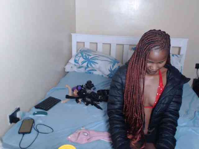 ItsYaGirlPookie webcam