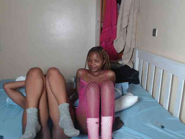 ItsYaGirlPookie webcam