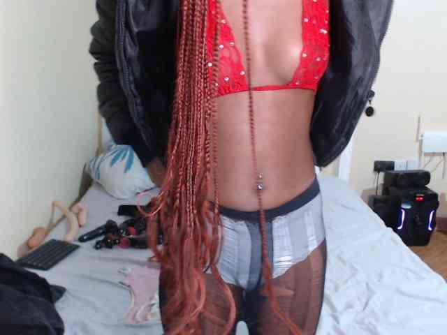 ItsYaGirlPookie webcam