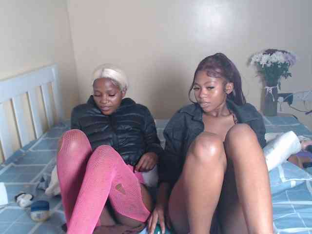 ItsYaGirlPookie webcam