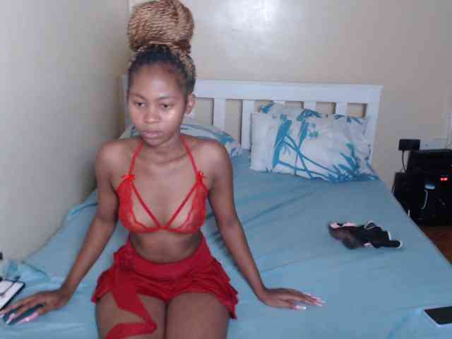 ItsYaGirlPookie webcam