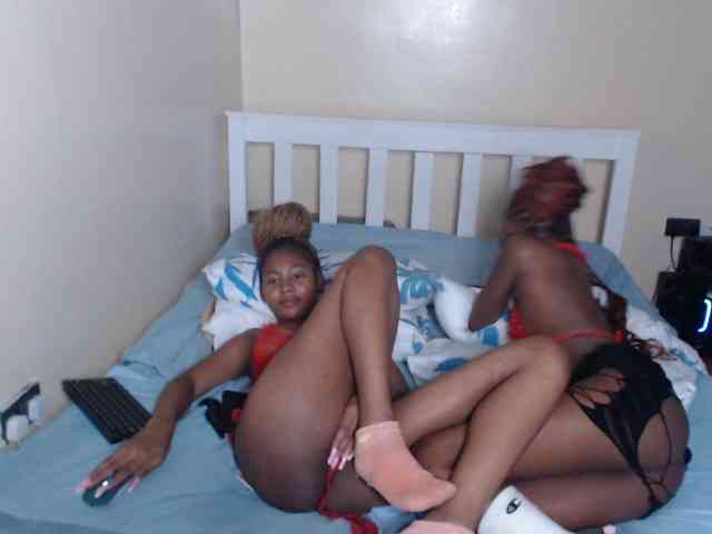 ItsYaGirlPookie webcam