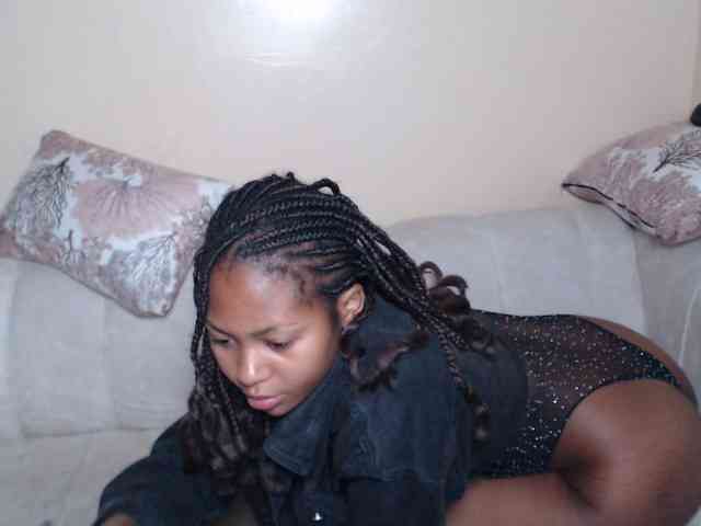 ItsYaGirlPookie webcam