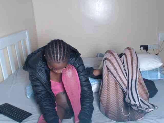 ItsYaGirlPookie webcam