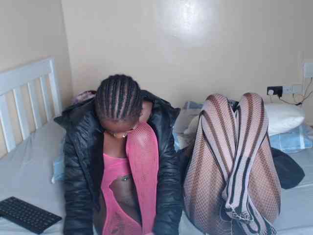 ItsYaGirlPookie webcam