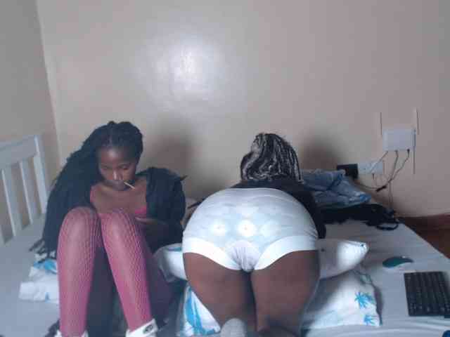 ItsYaGirlPookie webcam